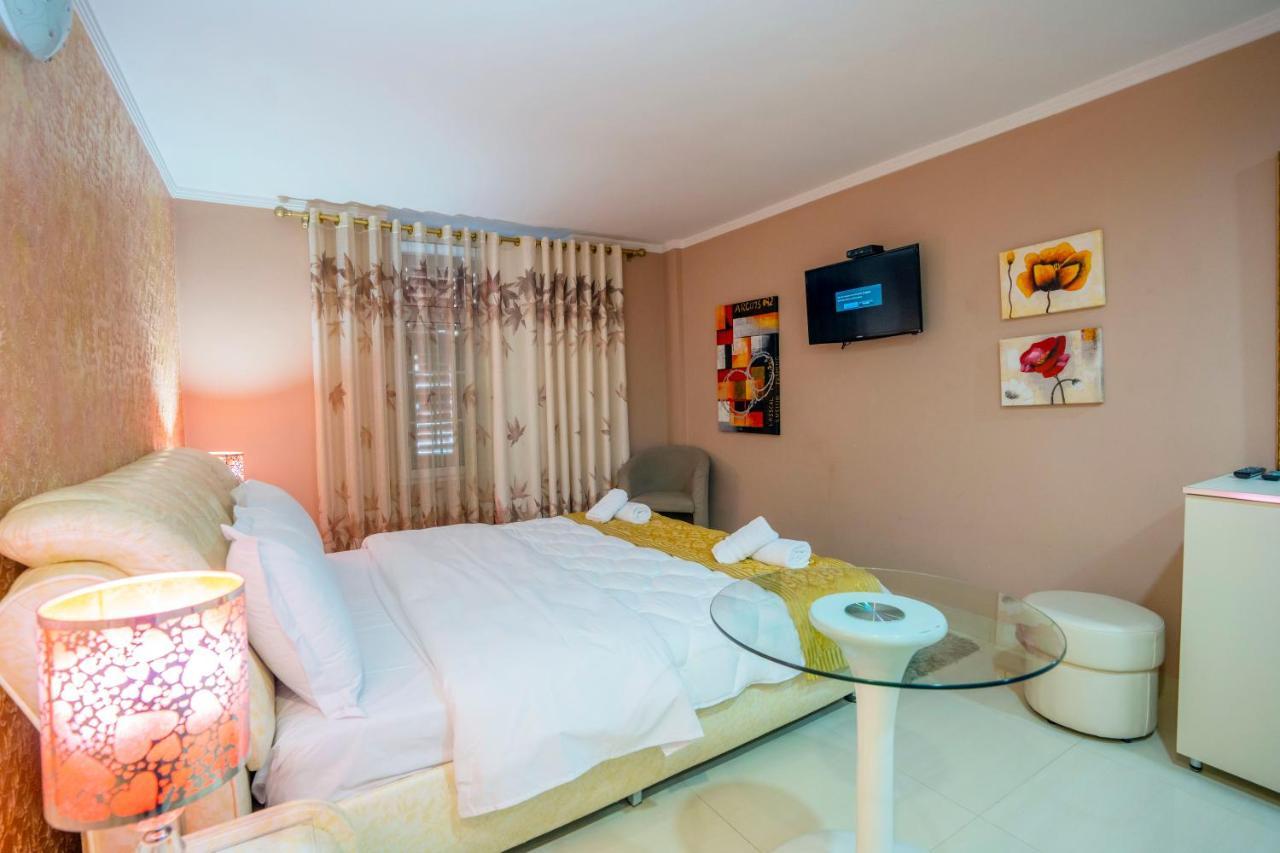 Zobo Hotel 3*